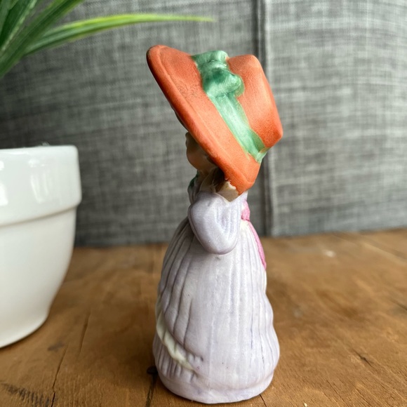 Vintage Bisque Figurine, Young Girl With Curly Hair, Hat and Umbrella - Picture 3 of 5